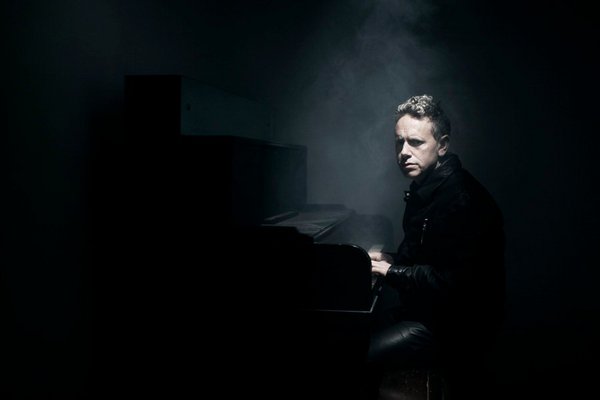 Martin Gore on MOTOR video shooting set